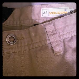 ⭐️Volcom Khaki Pants size 32